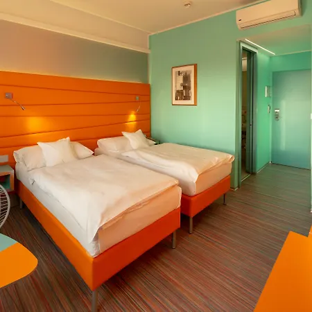 Continental 4*